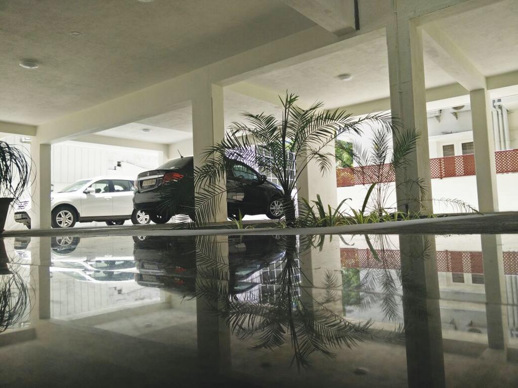 Kolam Serviced Apartments - Adyar. Madras Buitenkant foto
