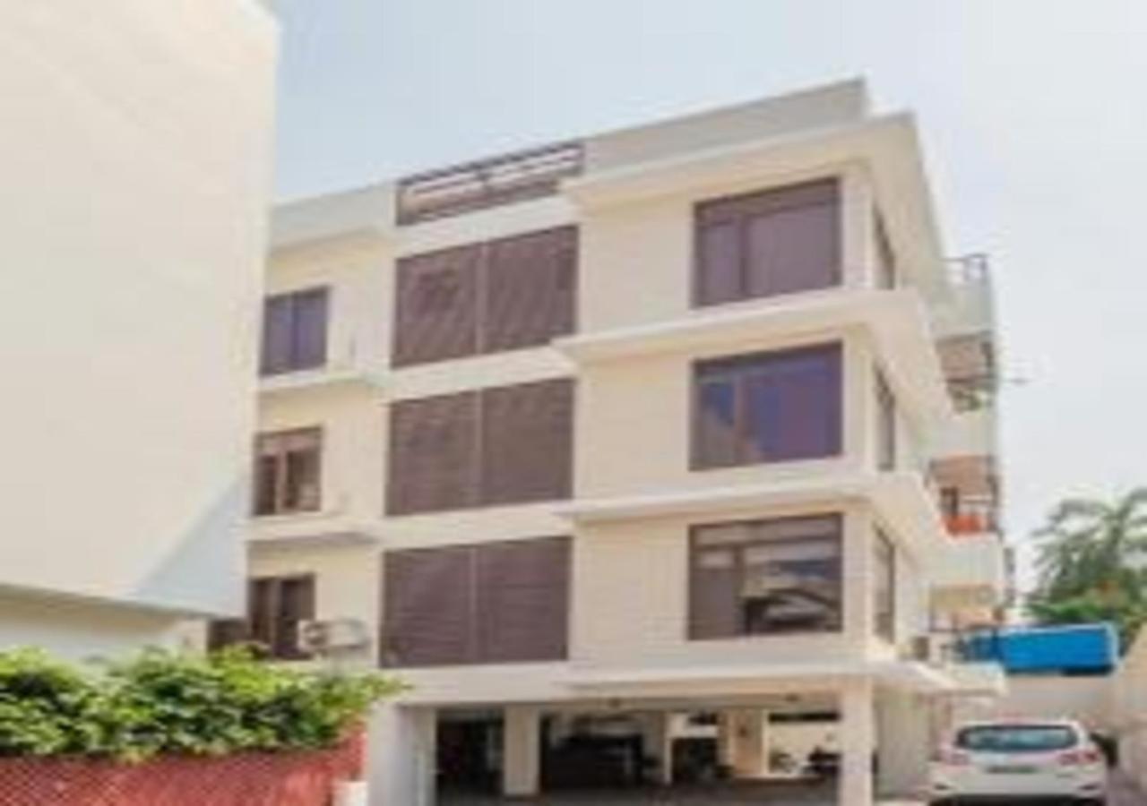 Kolam Serviced Apartments - Adyar. Madras Buitenkant foto